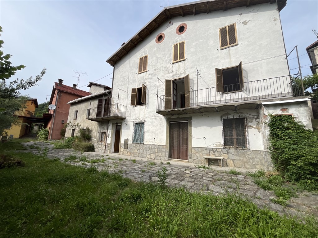 Montaldo di Mondovì (CN), casa semindipendente con terreno