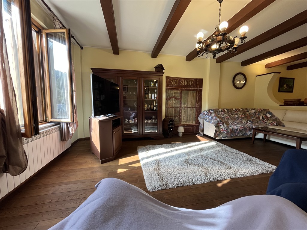 Frabosa Soprana (CN), appartamento vicino alle piste da sci con spazio esterno e terrazzo