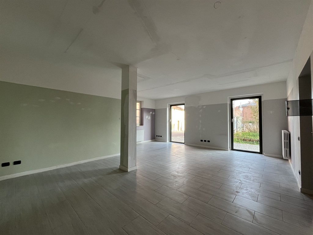 Vicoforte (CN), locale commerciale