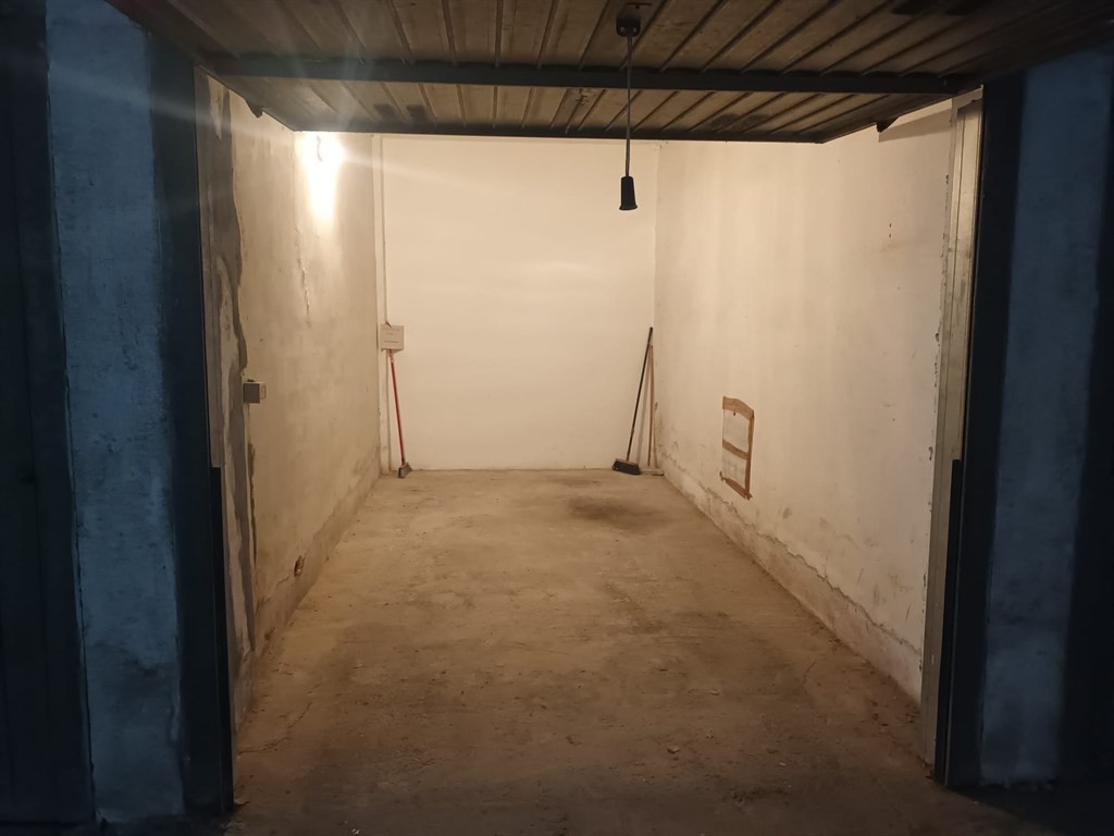 Mondovì (CN), garage