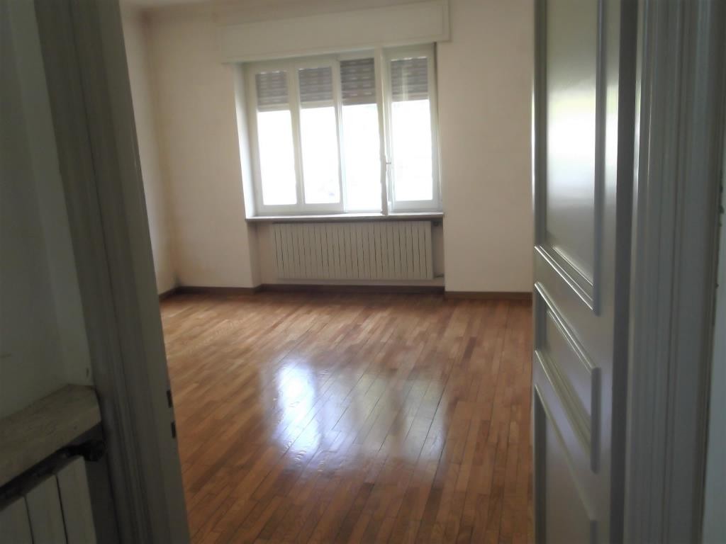 San Michele Mondovì (CN),  appartamento al pianterreno